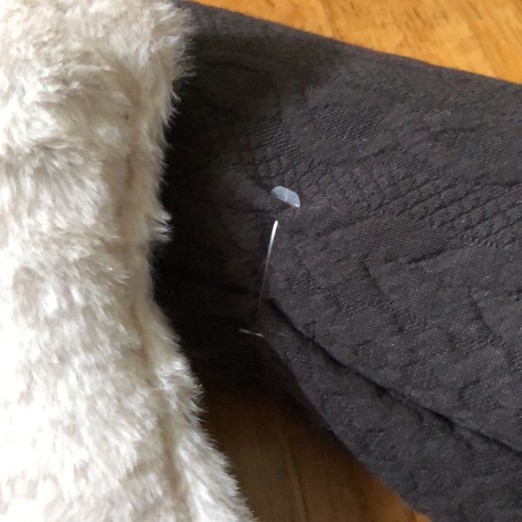 🦴 Dog Blanket & Pillow 🦴 - Picture 3 of 4